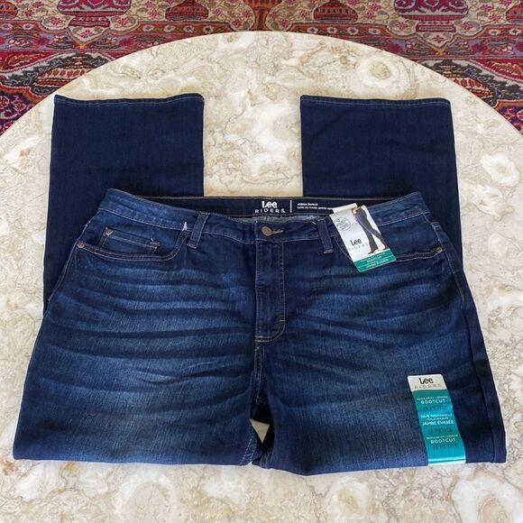 NWT Lee Riders Mid Rise Bootcut Jeans - Picture 6 of 14